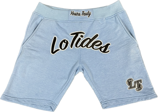 𝓒𝓵𝓸𝓾𝓭 𝓑𝓵𝓾𝓮