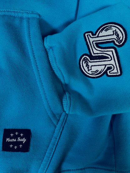 𝓟𝓸𝔀𝓭𝓮𝓻 𝓑𝓵𝓾𝓮